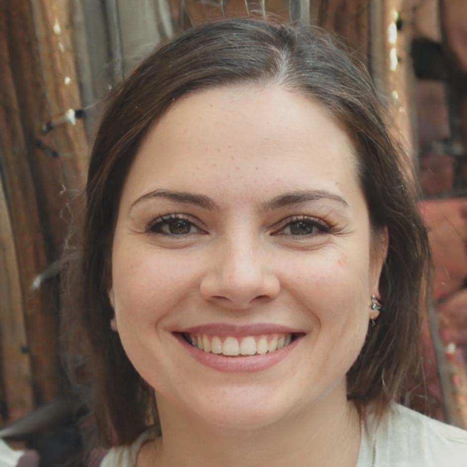 Portrait d'Amandine Roussel, CEO de TechFlow